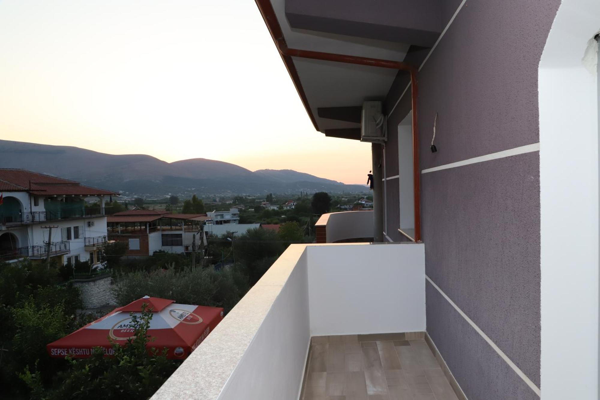 Georgemishel Guest House Berat Exterior foto