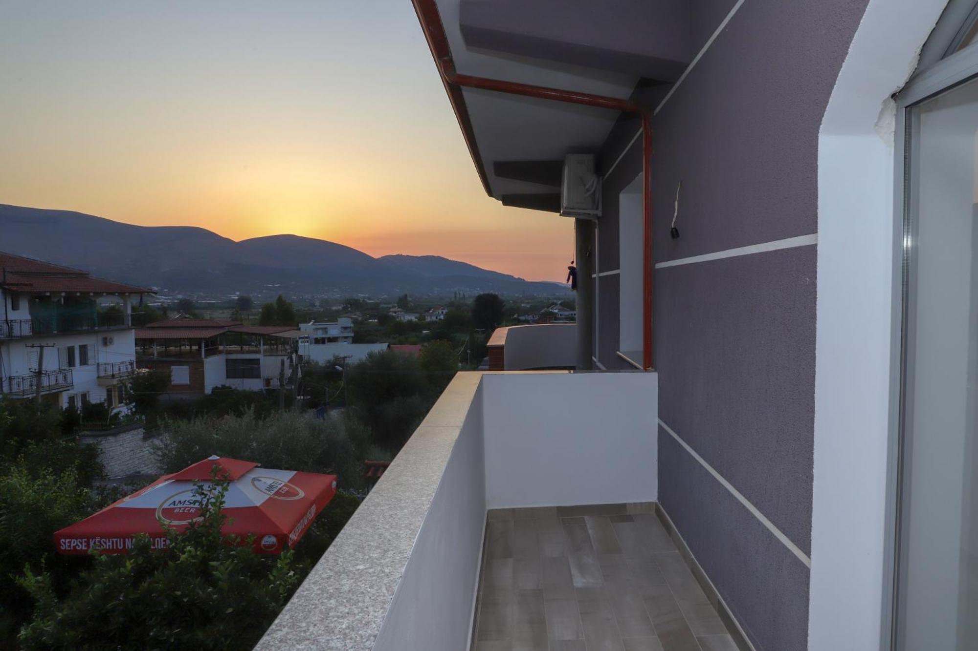 Georgemishel Guest House Berat Exterior foto