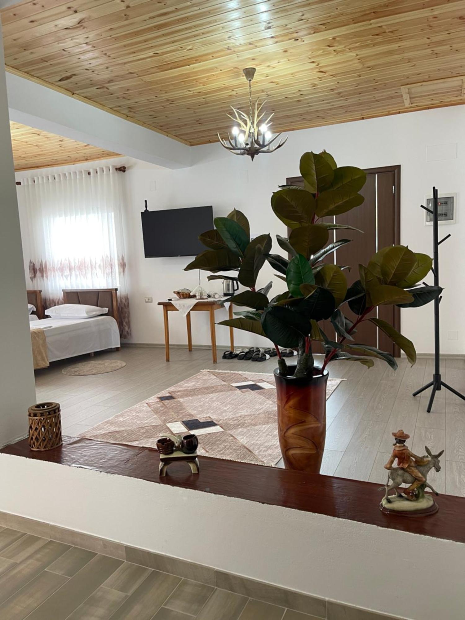 Georgemishel Guest House Berat Exterior foto