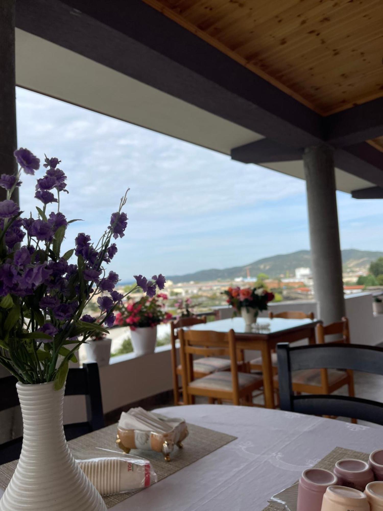 Georgemishel Guest House Berat Exterior foto